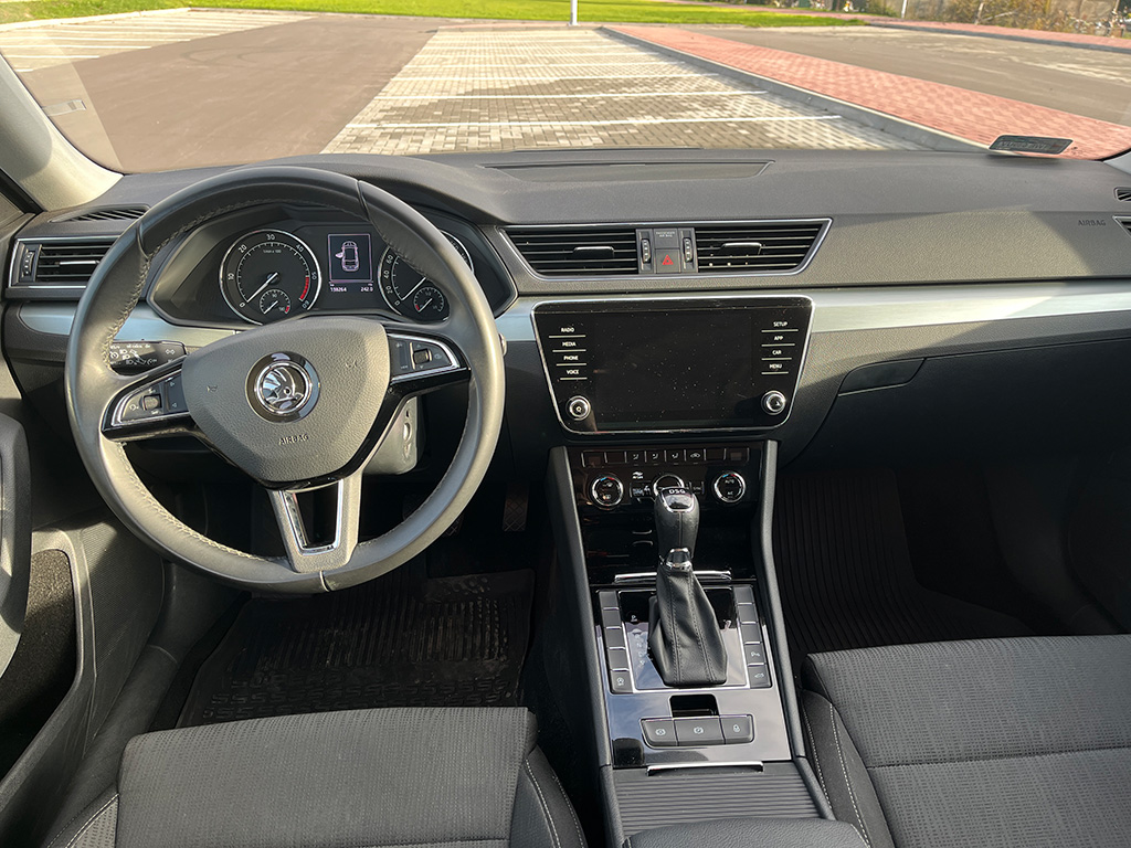 Skoda-Superb-Kombi-Ambition-4