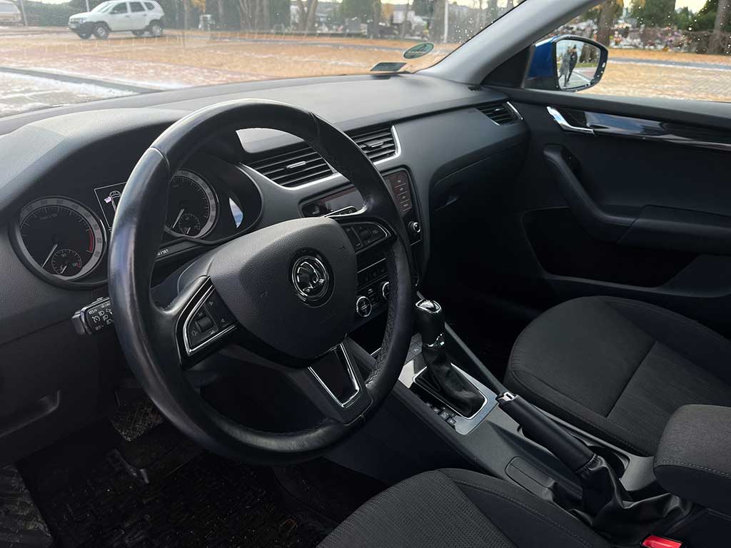 Skoda-Superb-Kombi-Ambition-4