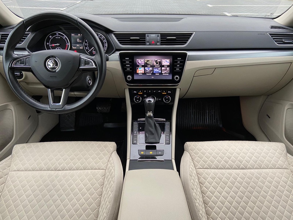 Skoda-Superb-Kombi-Ambition-4