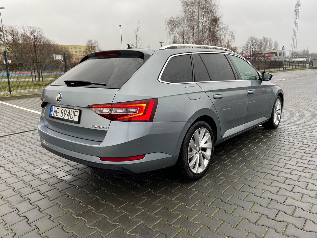 Skoda Superb Kombi Ambition 1