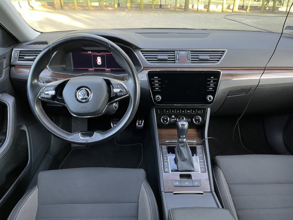 Skoda-Superb-Kombi-Ambition-4