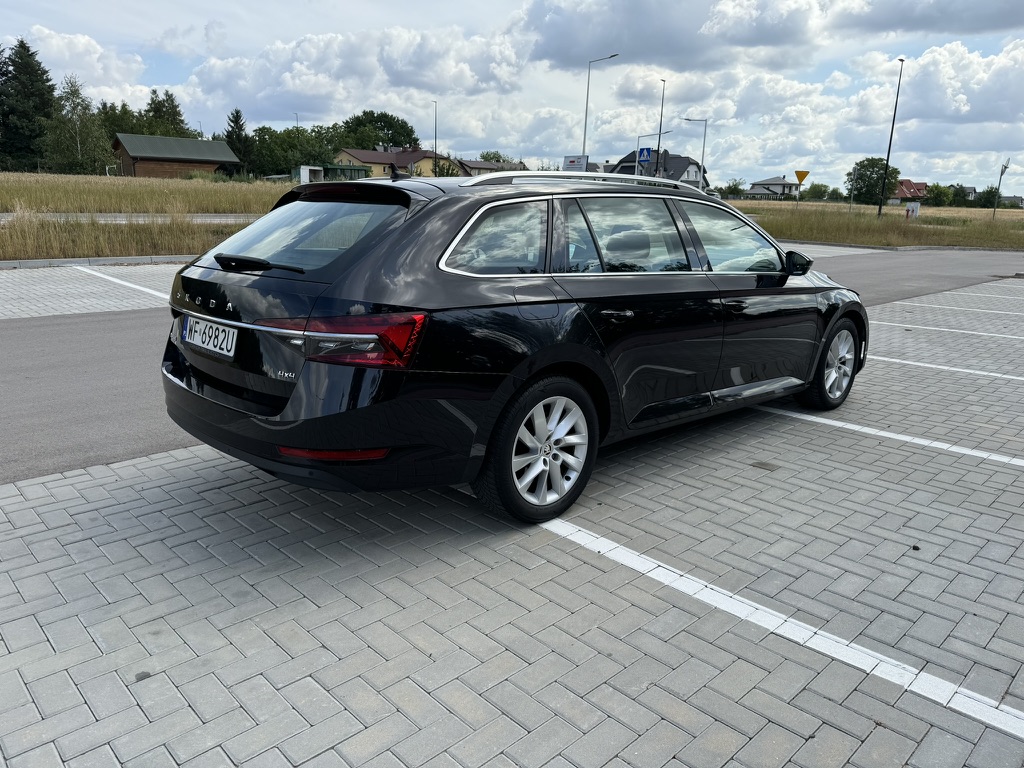 Skoda Superb Kombi Ambition 1