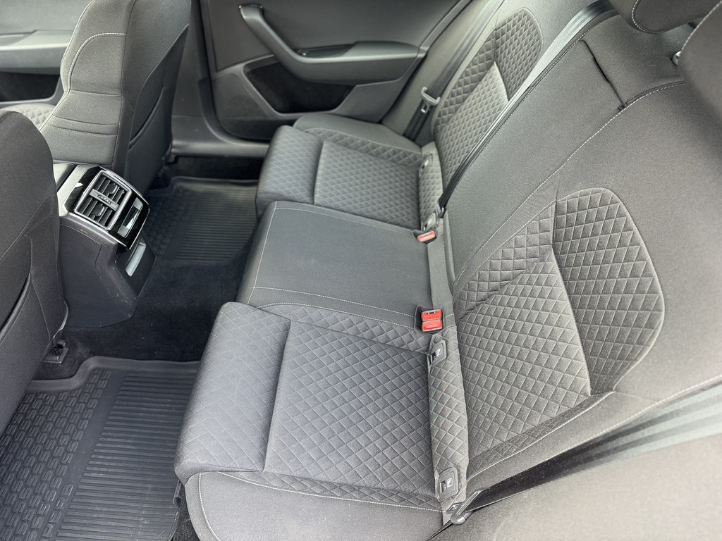 Skoda-Superb-Kombi-Ambition-6